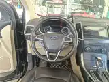 Фото 11 - Ford Edge