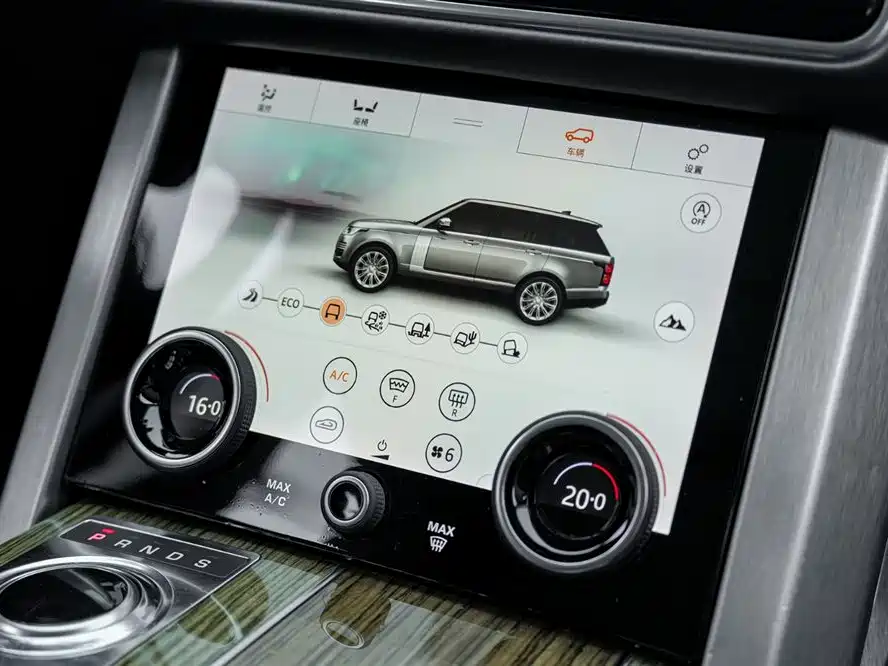 Land Rover Range Rover 2018 3.0 SC V6 Vogue Heritage Edition фото 17