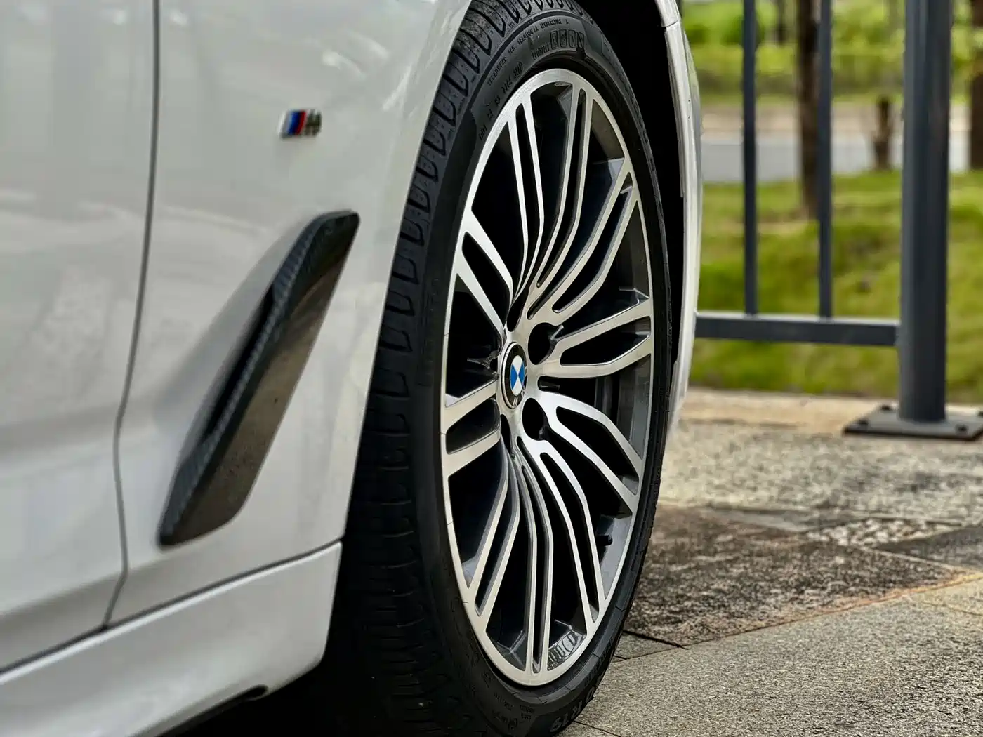 BMW 5 Series 2018 Facelift 530Li Leading M Sport Package фото 13
