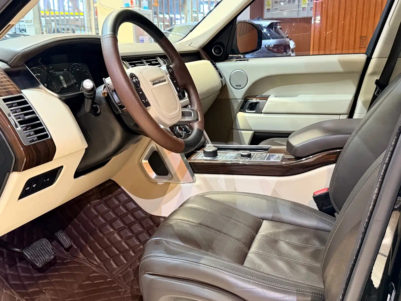 Land Rover Range Rover 2016 3.0 SC V6 Vogue фото 6