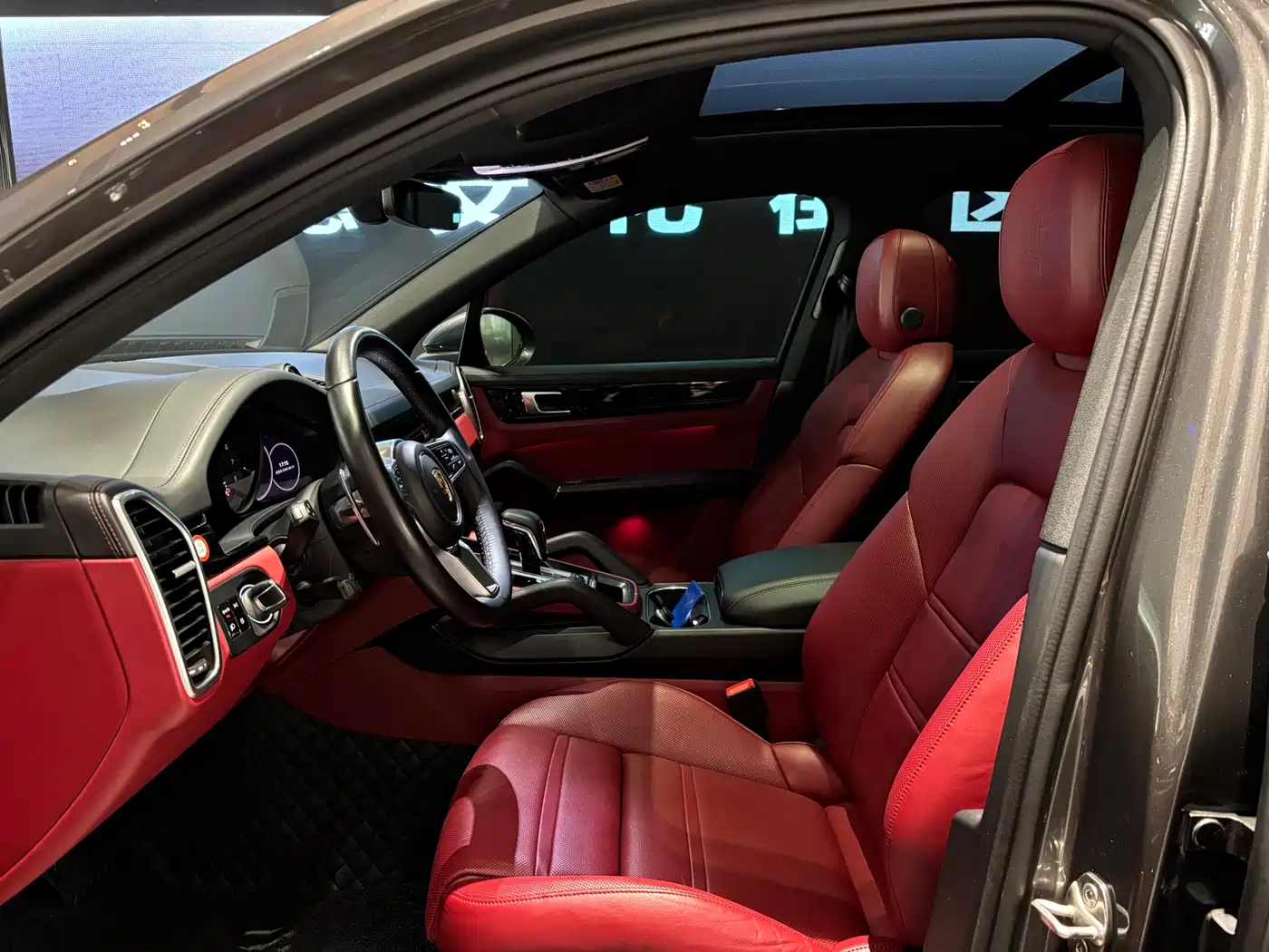 Porsche Cayenne 2019 Cayenne 3.0T фото 9