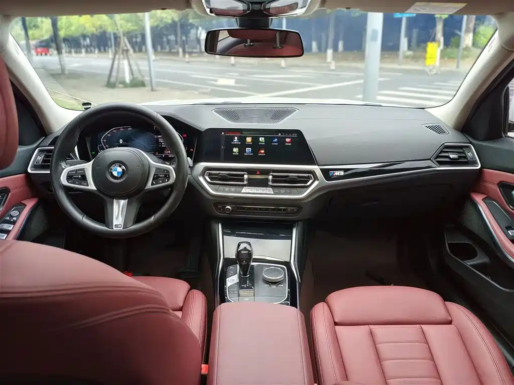 BMW 3 Series 2022 320Li M Sport Package фото 10