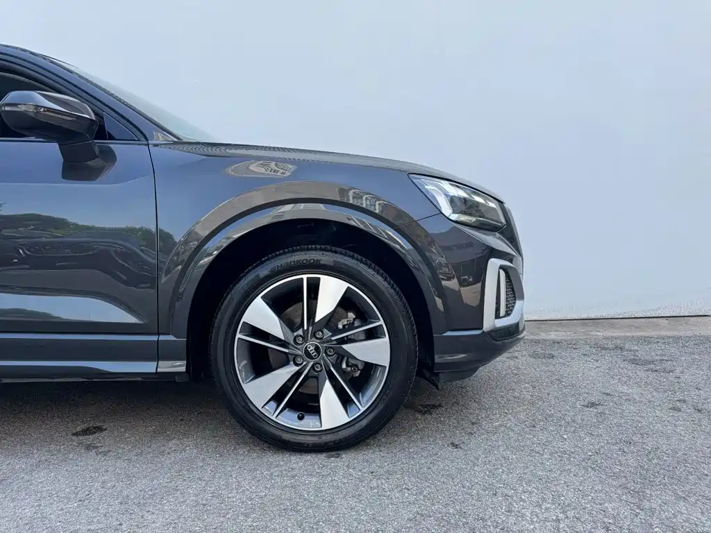 Audi Q2L 2024 2023 35TFSI Fashion Elegance