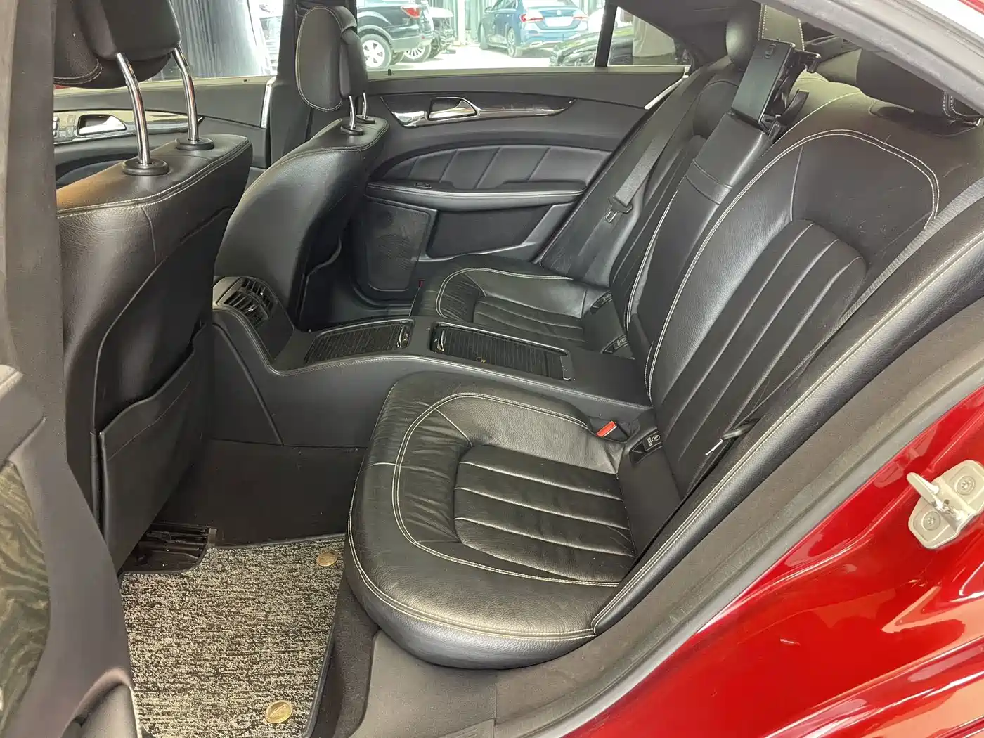 Фото 9 - Mercedes-Benz CLS