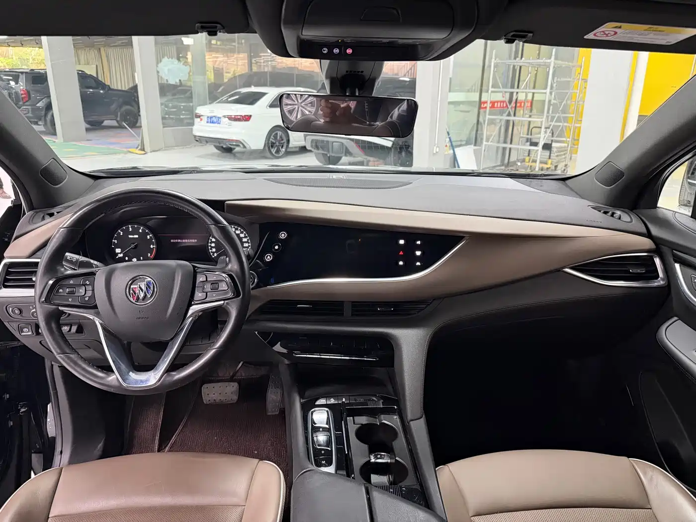 Buick Enclave 2022 652T 4WD Exclusive Flagship 7-Seater фото 5