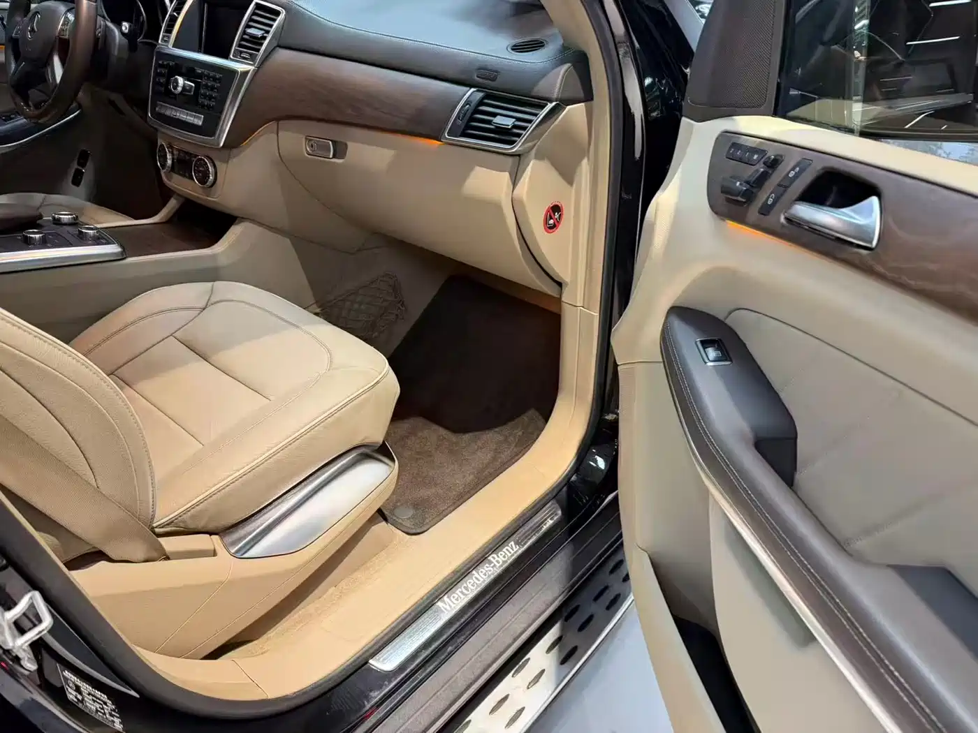 Mercedes-Benz GL-Class 2013 GL 500 4MATIC фото 9