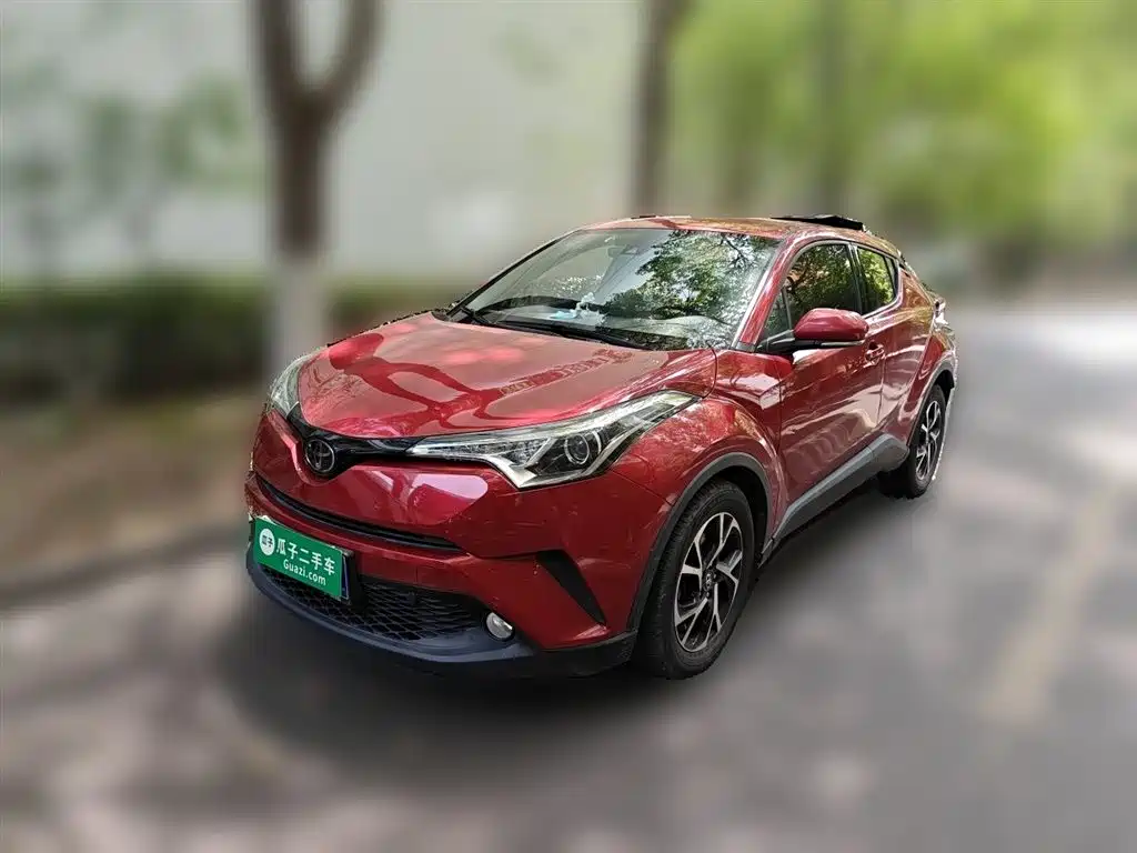 Toyota C-HR 2018 2.0L Leading Edition China VI фото 2