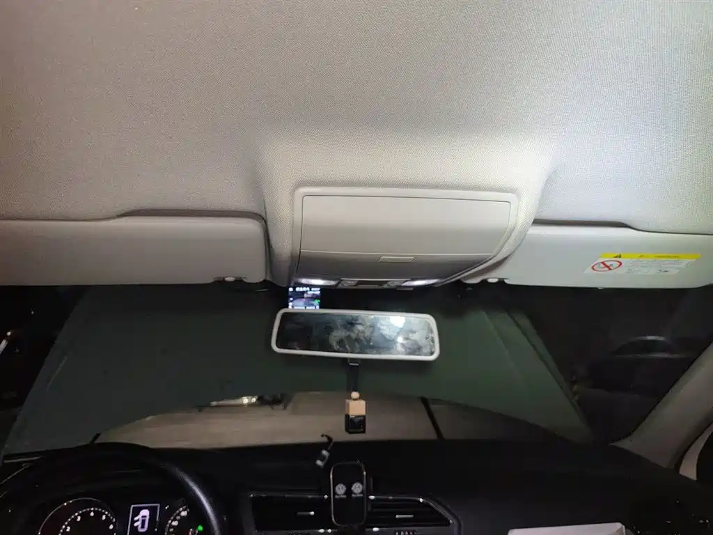 Volkswagen Tiguan L 2018 330TSI Automatic 2WD Trend Edition фото 9