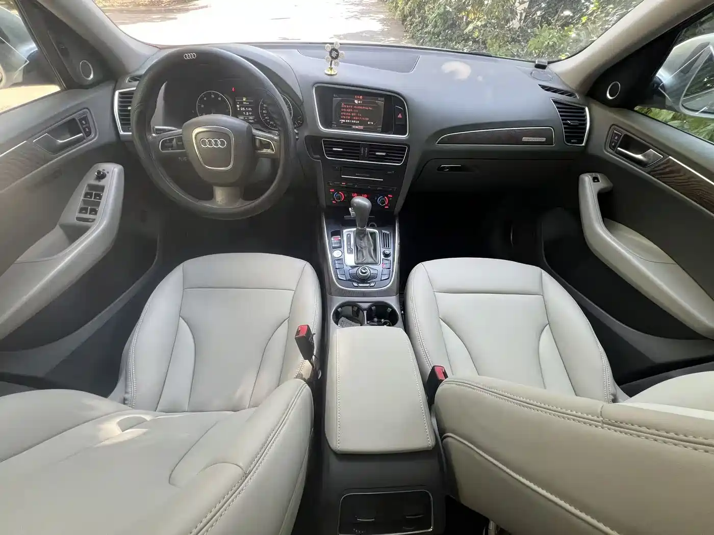 Audi Q5 2012 2.0TFSI Luxury фото 10