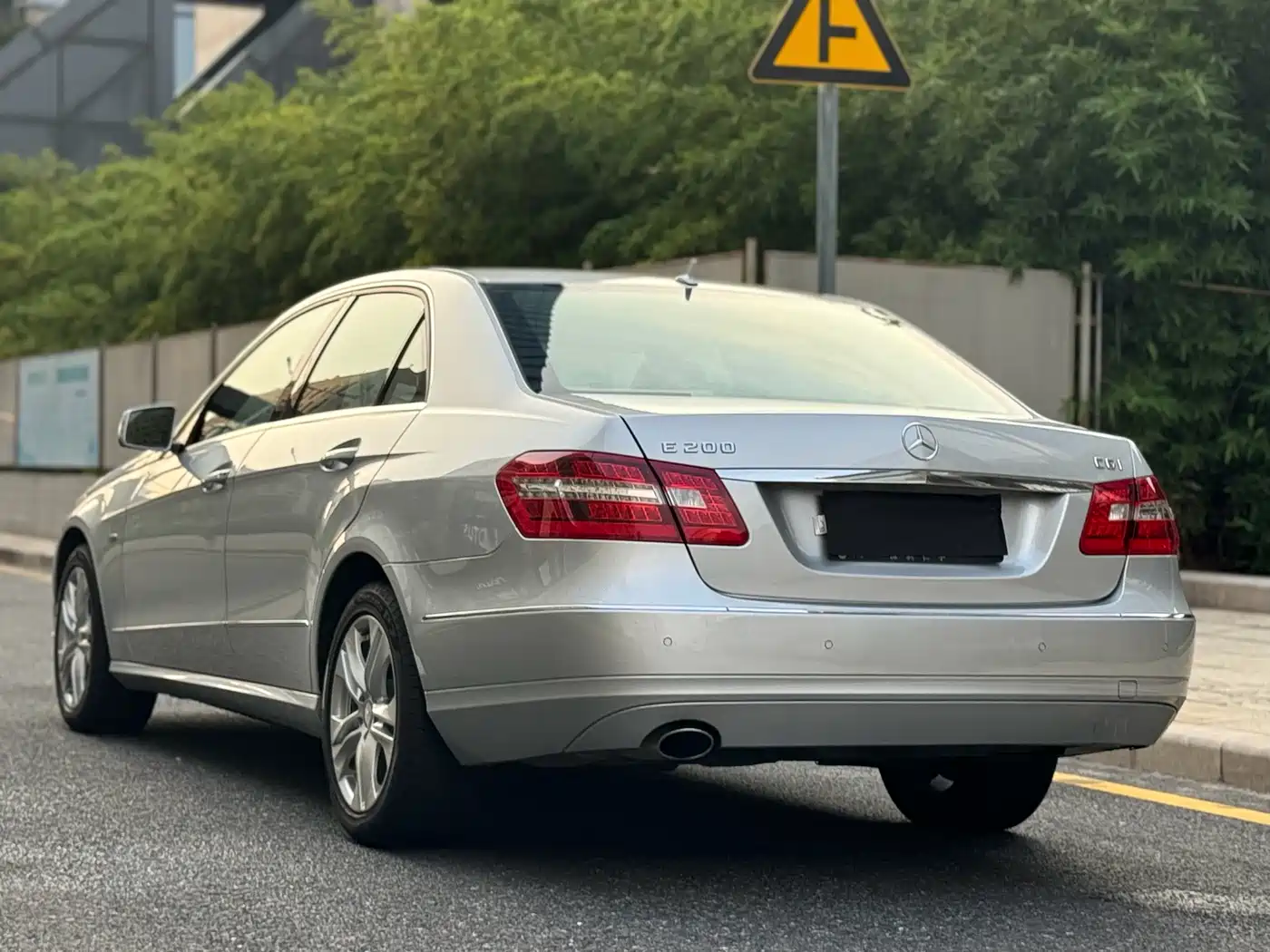 Mercedes-Benz E-Class (Import) 2010 E 200 CGI Elegance фото 6