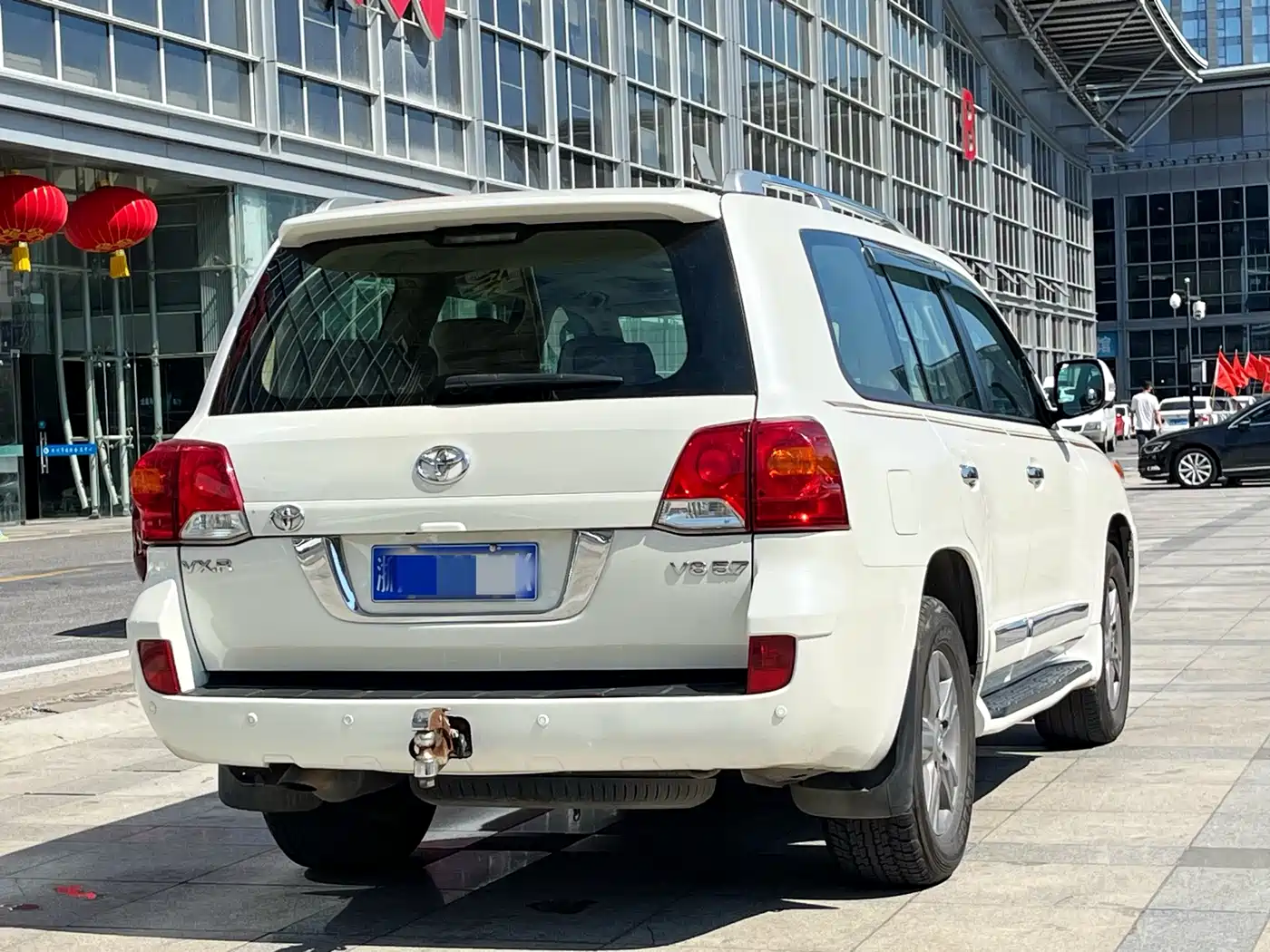 Toyota Land Cruiser (Import) 2015 4.6L V8 Middle East Limited Edition фото 6