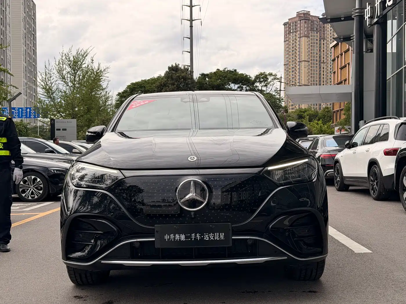 Mercedes-Benz EQE SUV 2024 500 4MATIC Luxury Edition фото 3