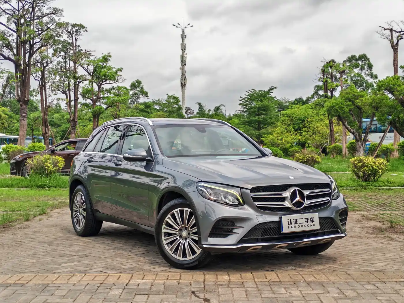 Mercedes-Benz GLC 2017 GLC 260 4MATIC Dynamic фото 3