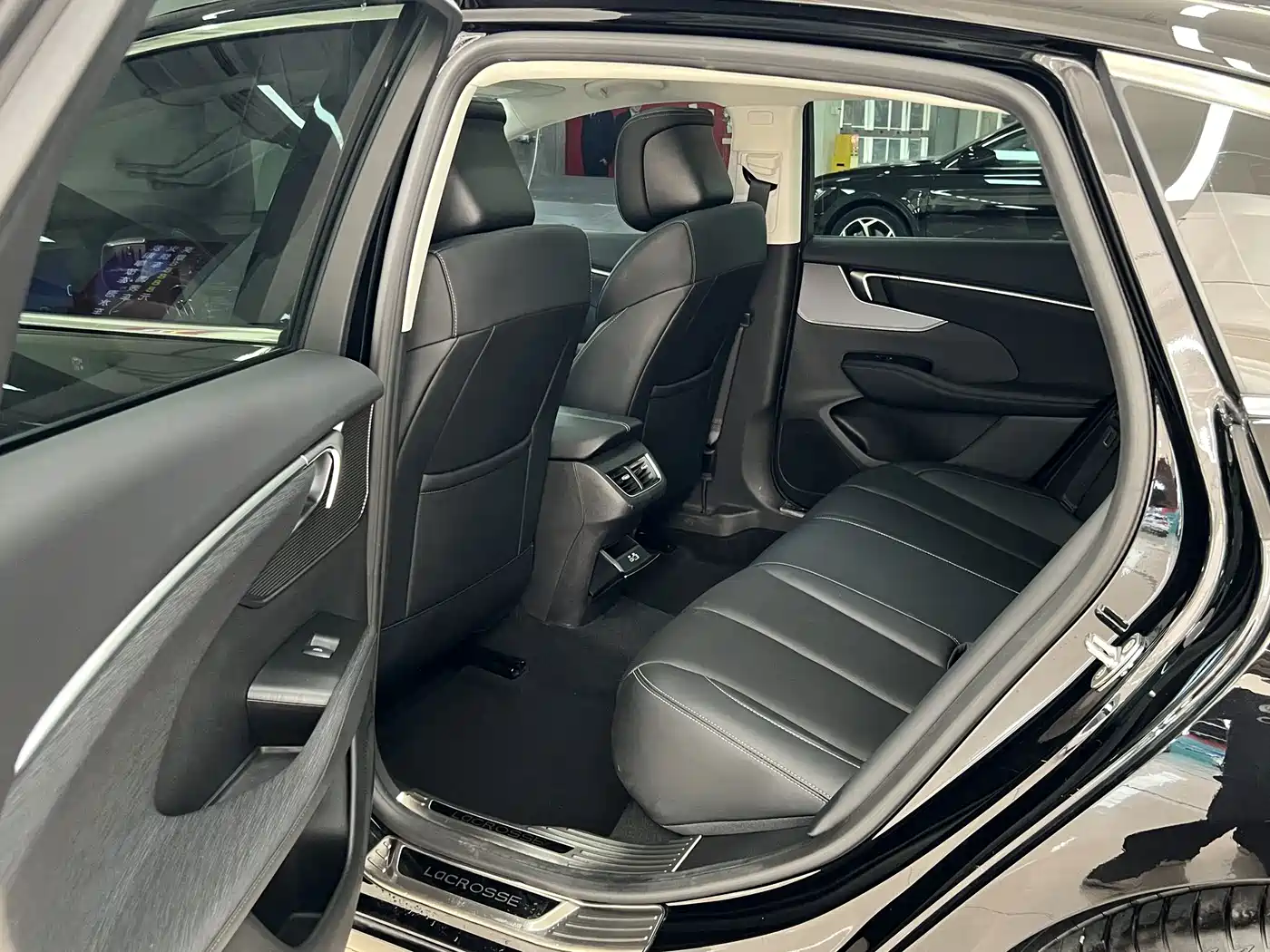 Buick LaCrosse 2025 2025 Model 28T Platinum Edition