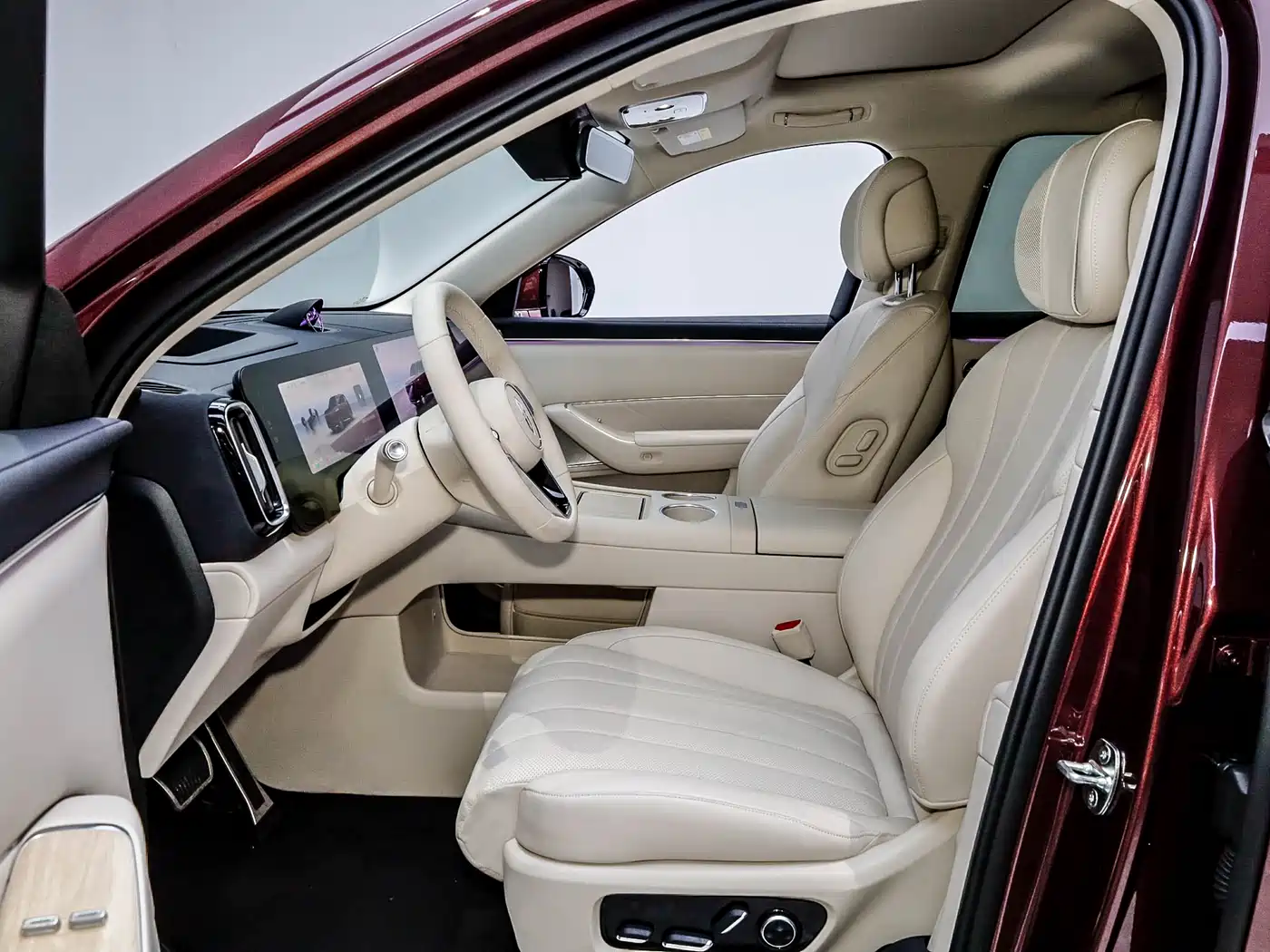 AITO Wenjie AITO M8 2025 Model Extended Range Max+ Edition 53.4kWh 6-Seater фото 20