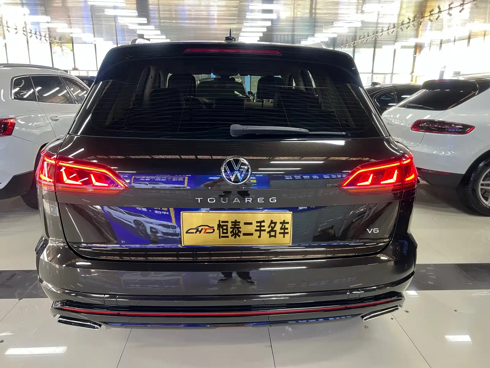 Фото 8 - Volkswagen Touareg