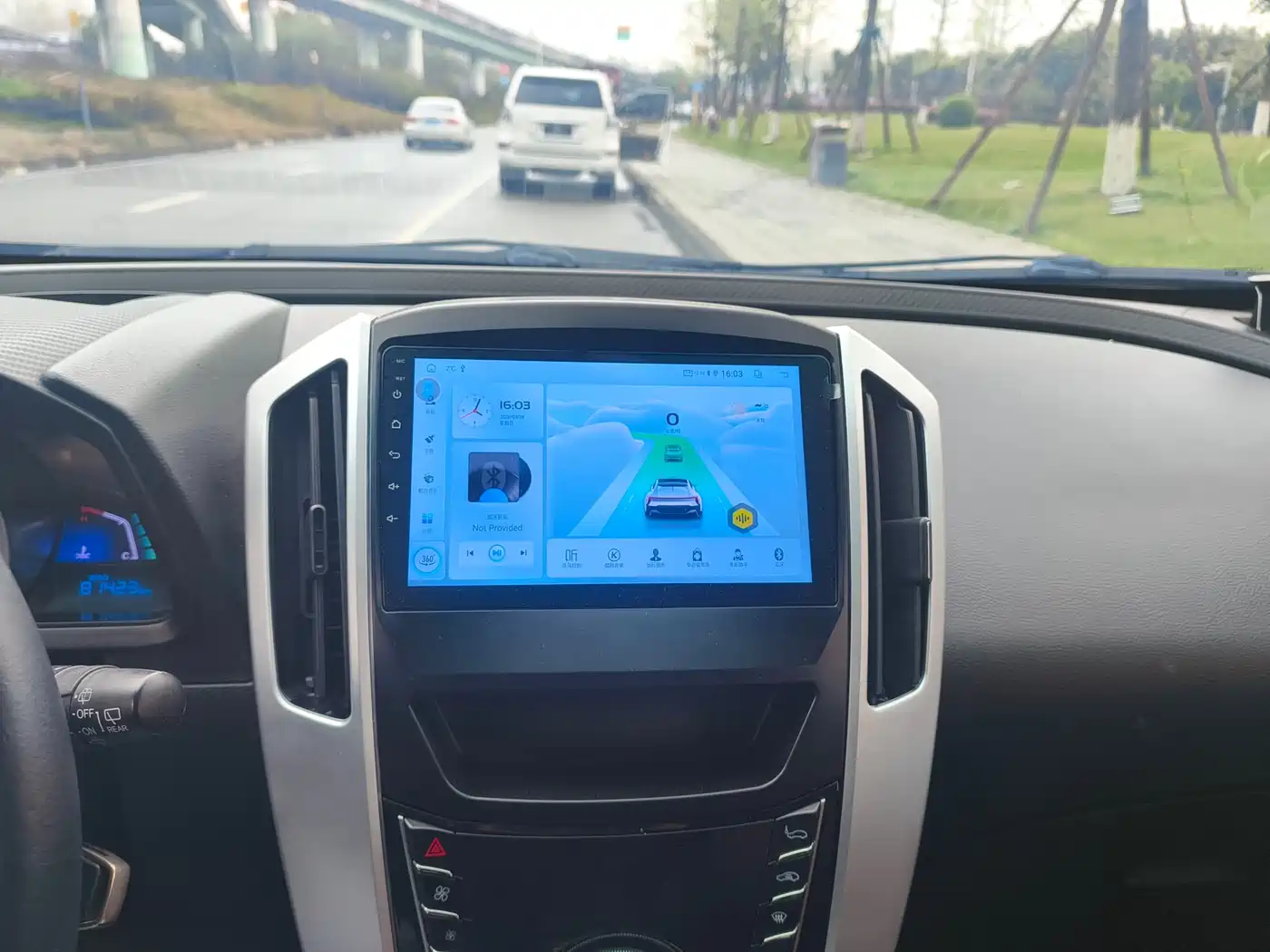 LUXGEN EXCELLENT 6 SUV