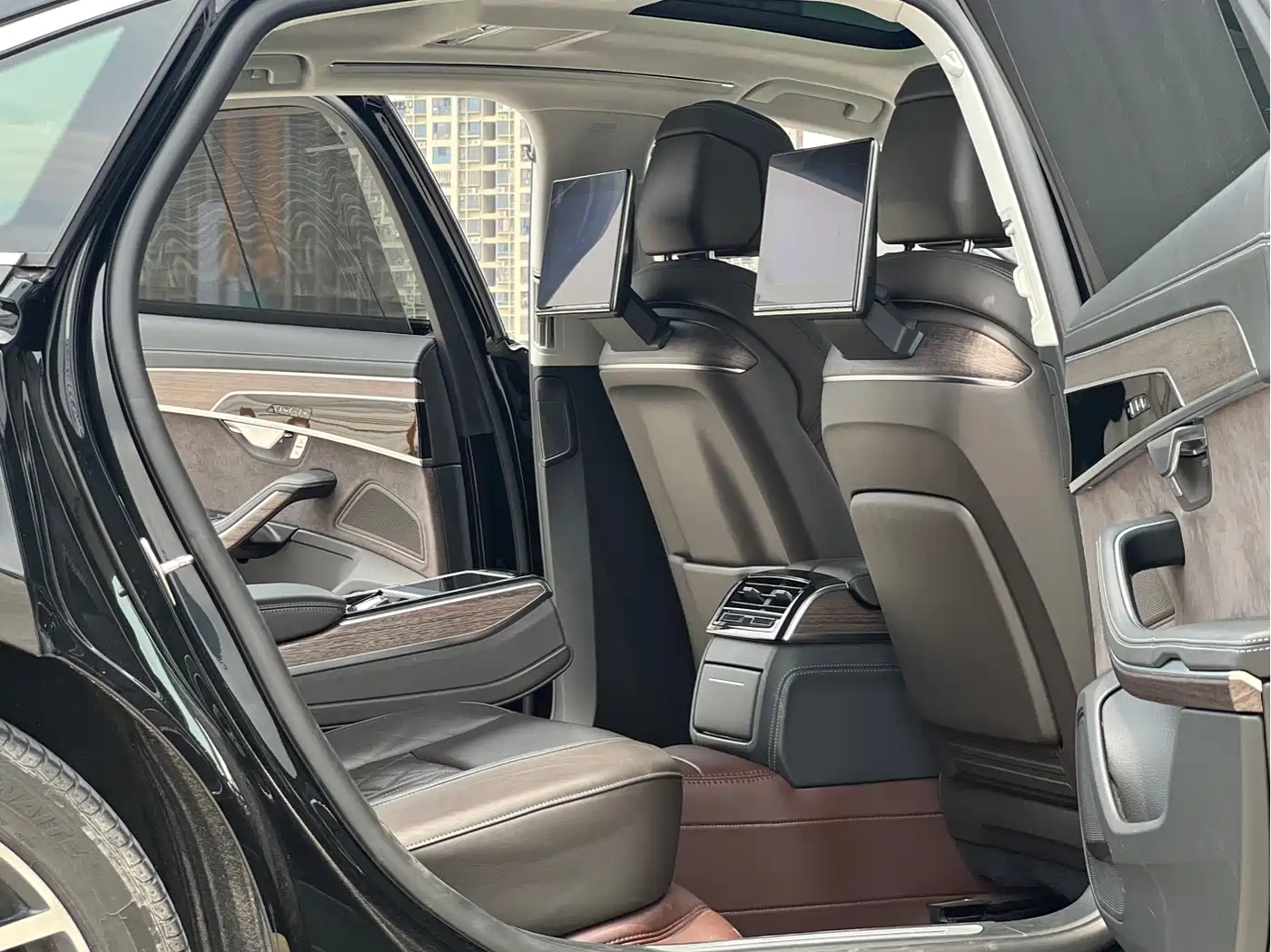 Audi A8 2023 A8L 55 TFSI quattro Flagship фото 7