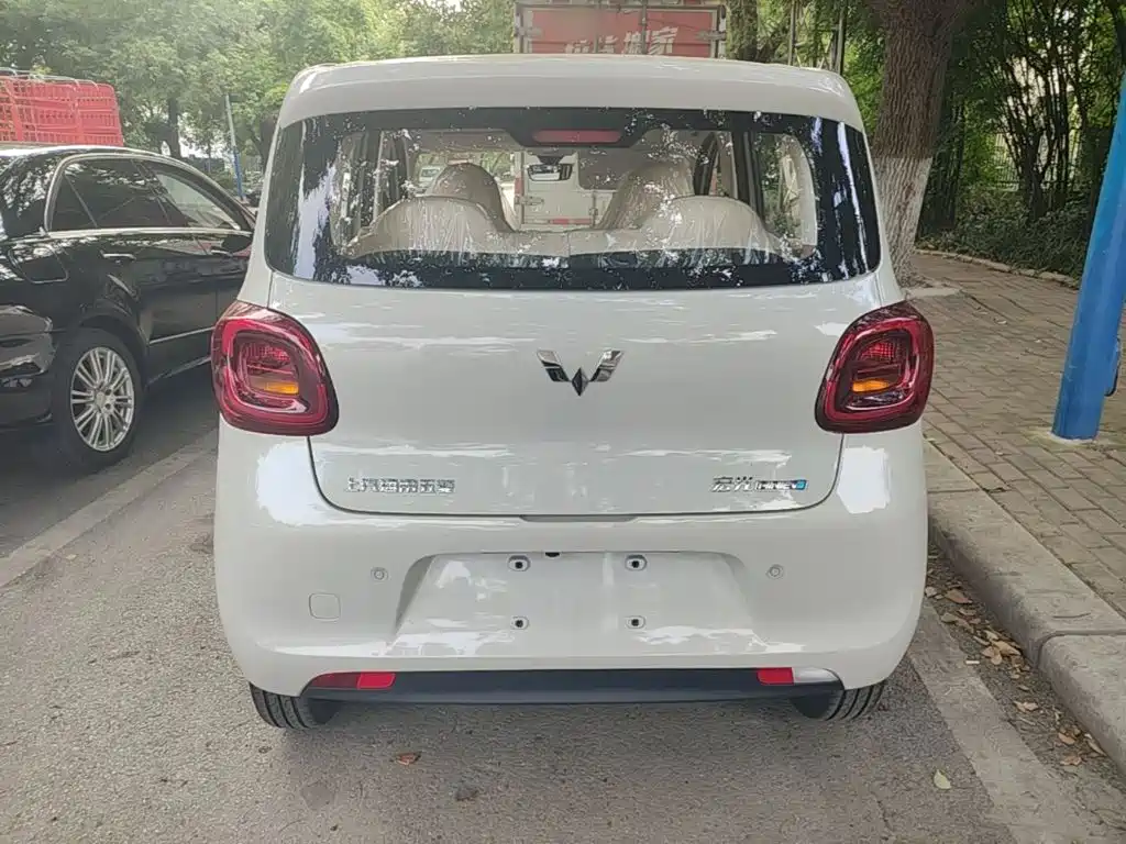Фото 6 - Wuling Motors Hongguang MINIEV