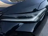 Photo 12 - Toyota Avalon