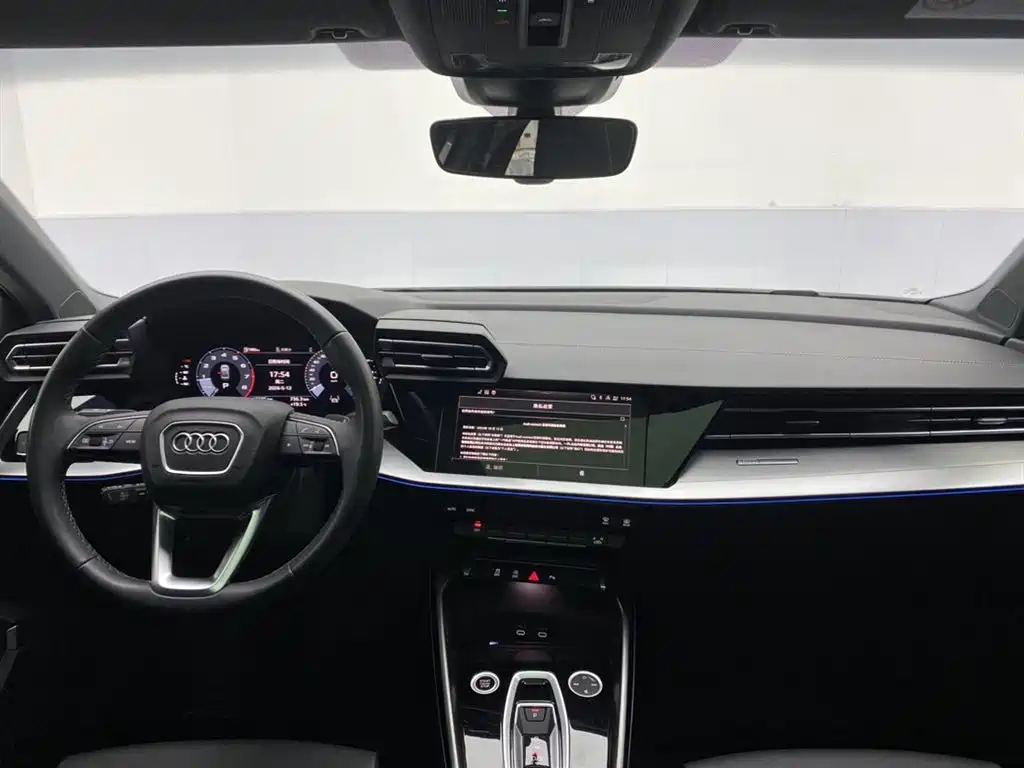 Audi A3 2025 Facelift A3L Limousine 35TFSI Flying Spur Premium фото 15