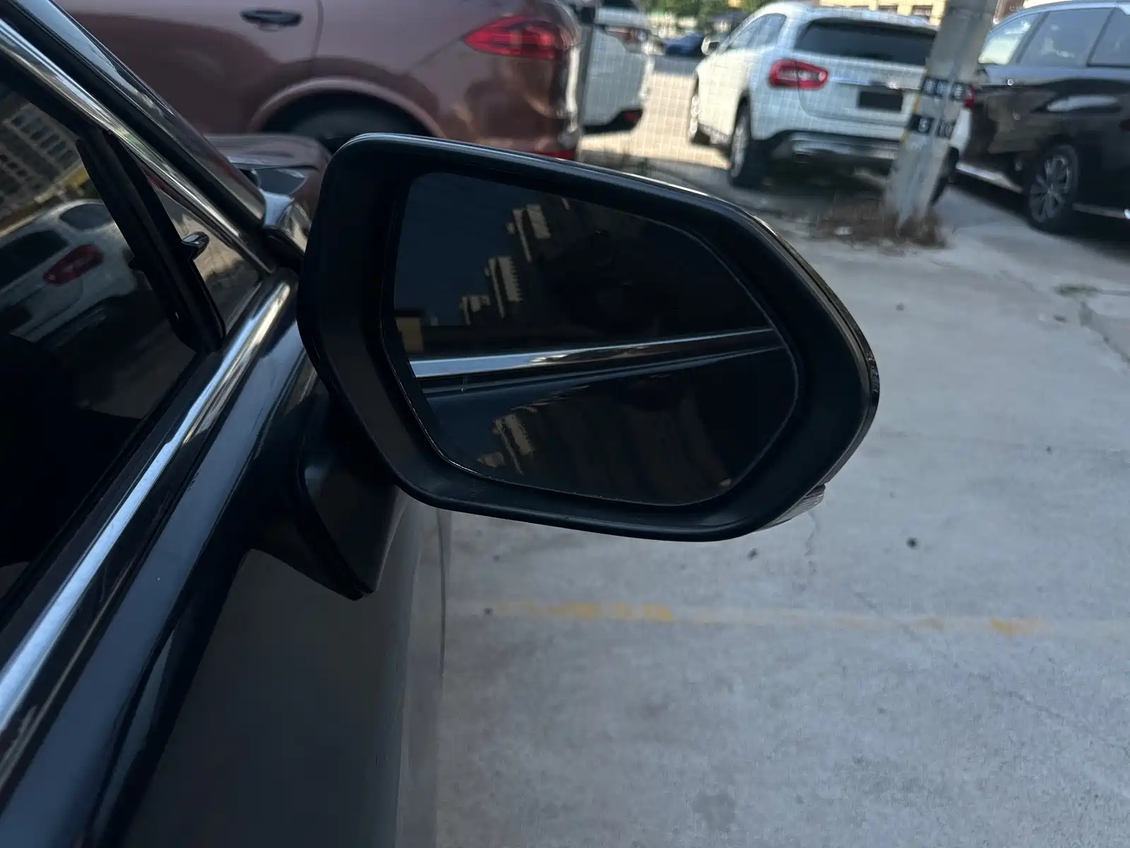 Photo 14 - Toyota Avalon