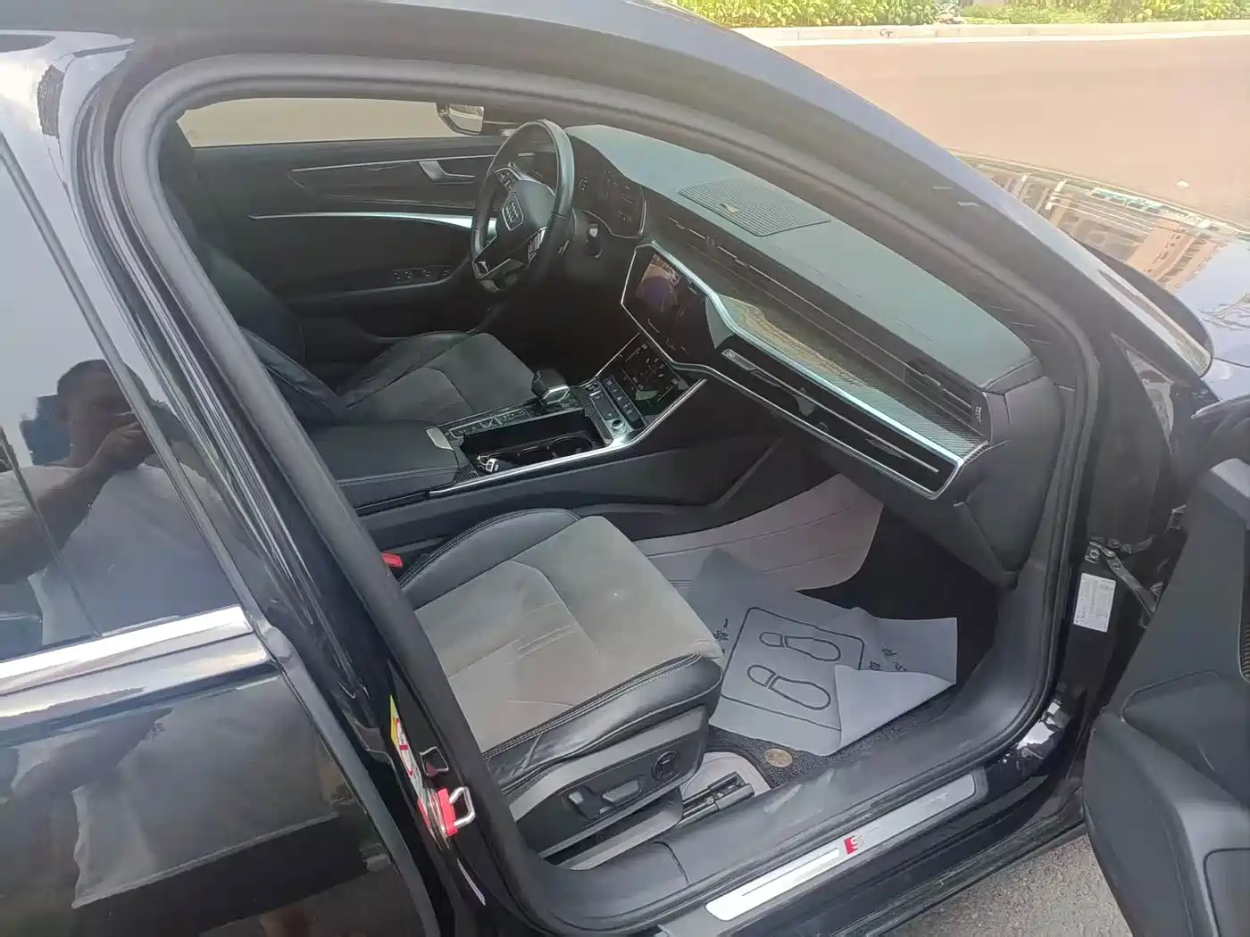 Photo 9 - Audi A6L