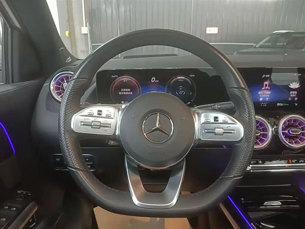 Mercedes-Benz EQA 2022 EQA 300 4MATIC Launch Special Edition фото 11