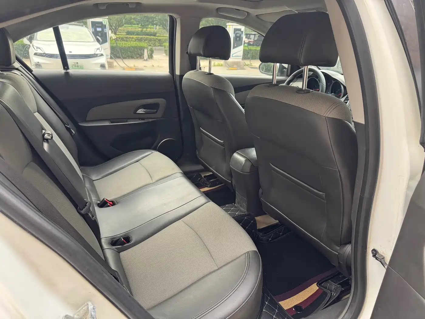 Chevrolet Cruze 2013 Model 1.6L SE AT фото 7