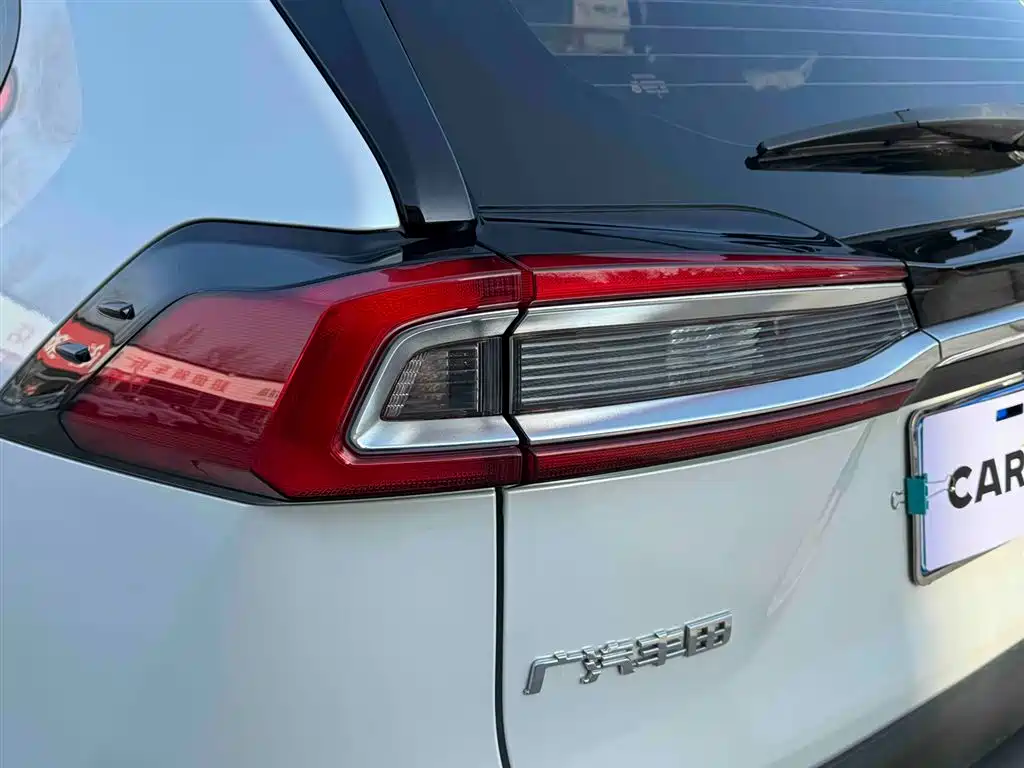 Toyota Wildlander 2022 2.0L CVT FWD Luxury Edition фото 10