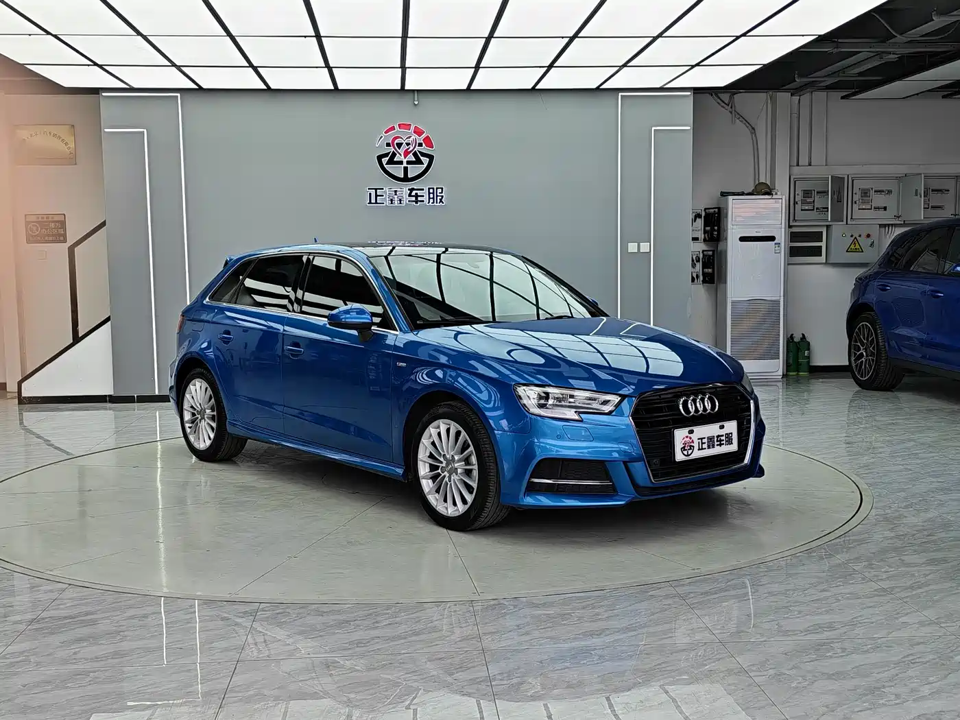Audi A3 2018 30th Anniversary Sportback 35 TFSI Fashion фото 3