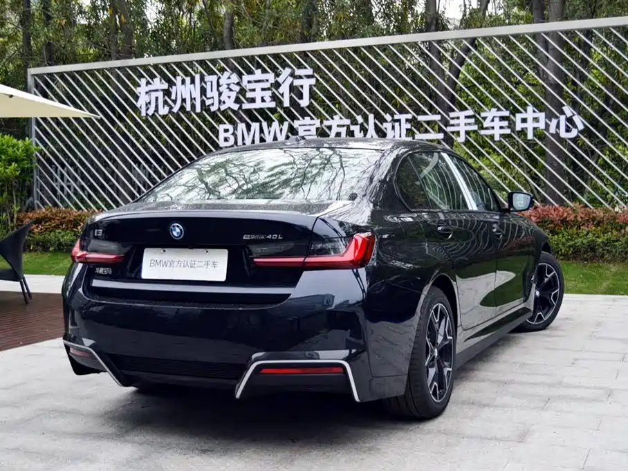 BMW i3 2025 eDrive 40 L Shadow Night Package фото 7