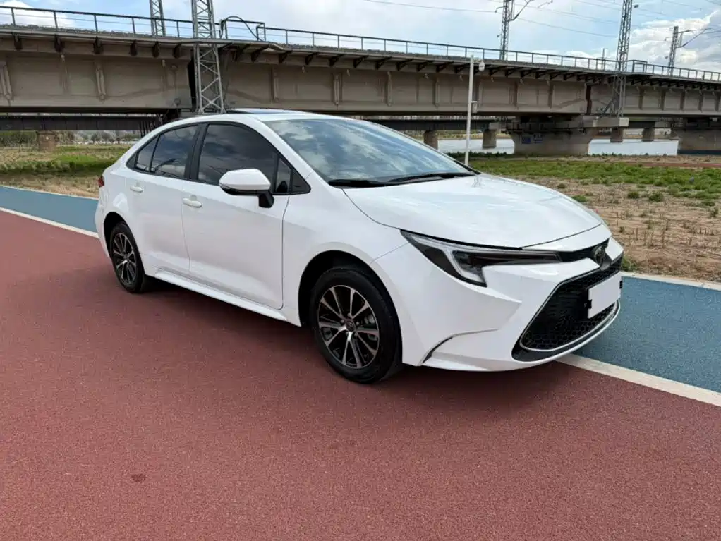 Toyota Levin 2025 2024 185T CVT Luxury Edition