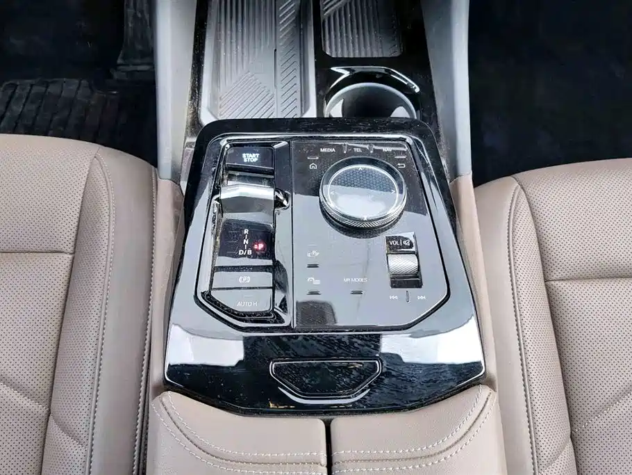 BMW i5 2024 eDrive 35L M Sport Package фото 9