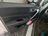 Фото 7 - Geely Vision X3