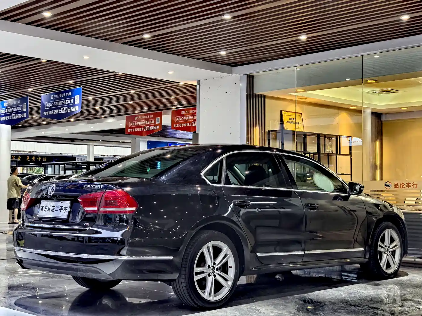 Фото 15 - Volkswagen Passat