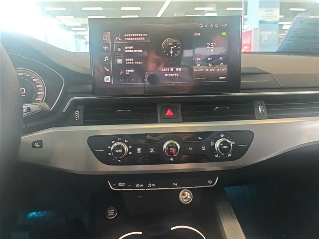 Audi A4L 2020 40 TFSI Fashion Dynamic Edition фото 13