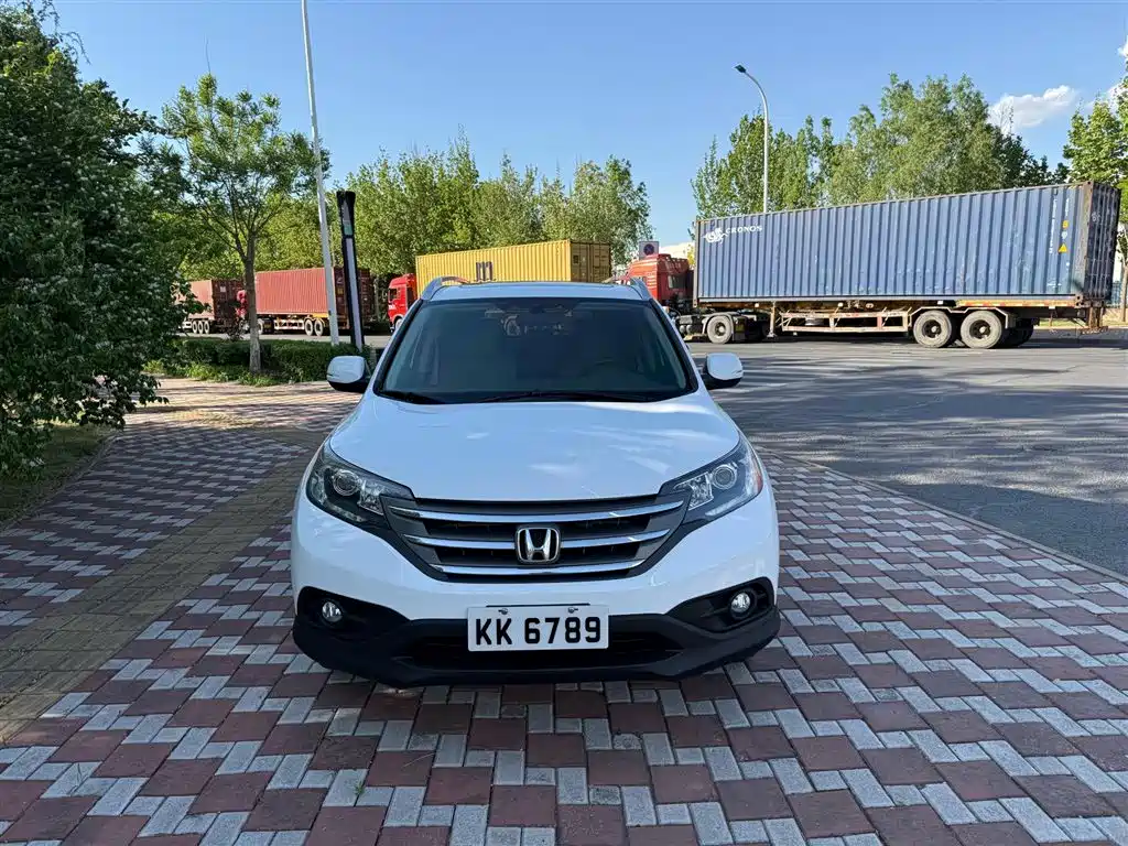 Фото 3 - Honda CR-V