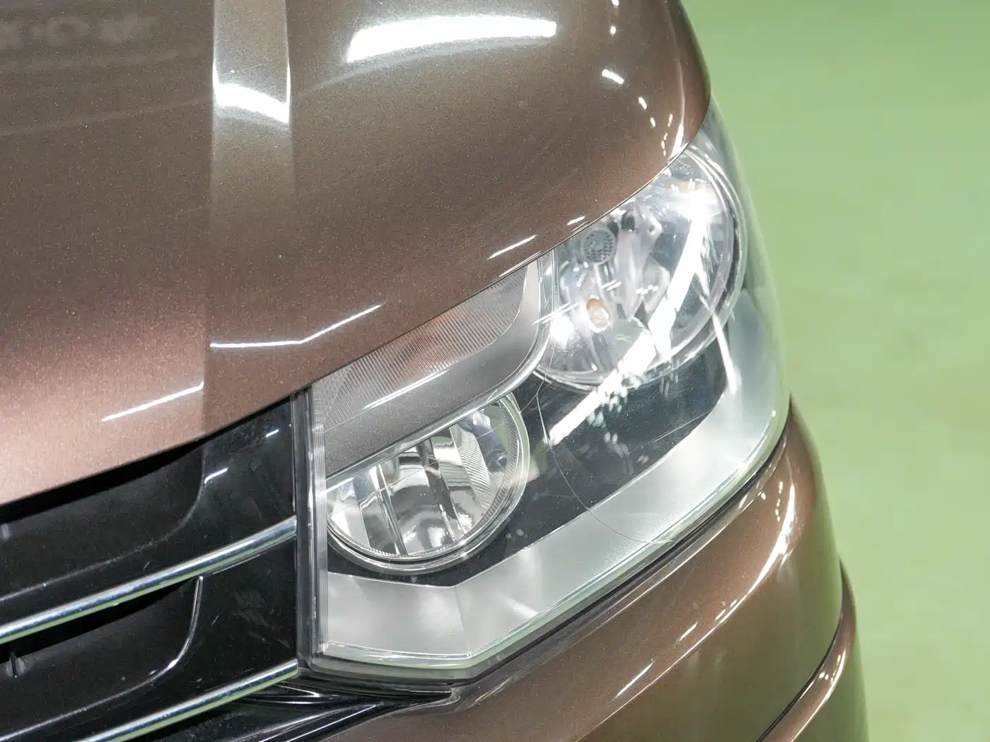 Volkswagen Caravelle 2014 2.0TSI 4WD Comfort Edition фото 12