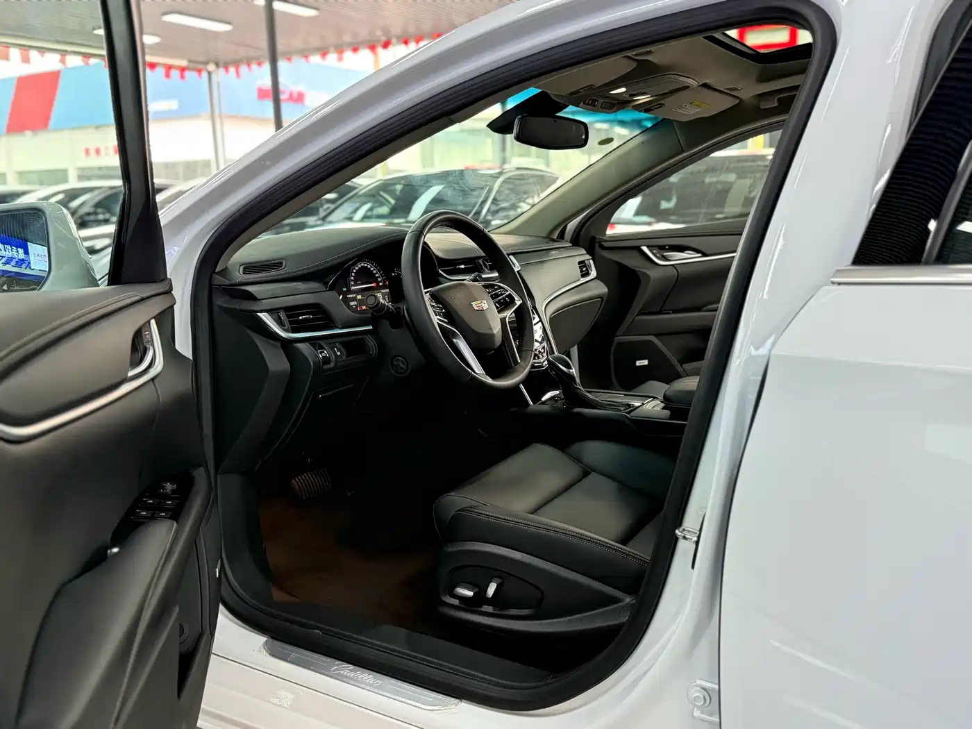 Cadillac XTS 2018 28T Technology фото 7