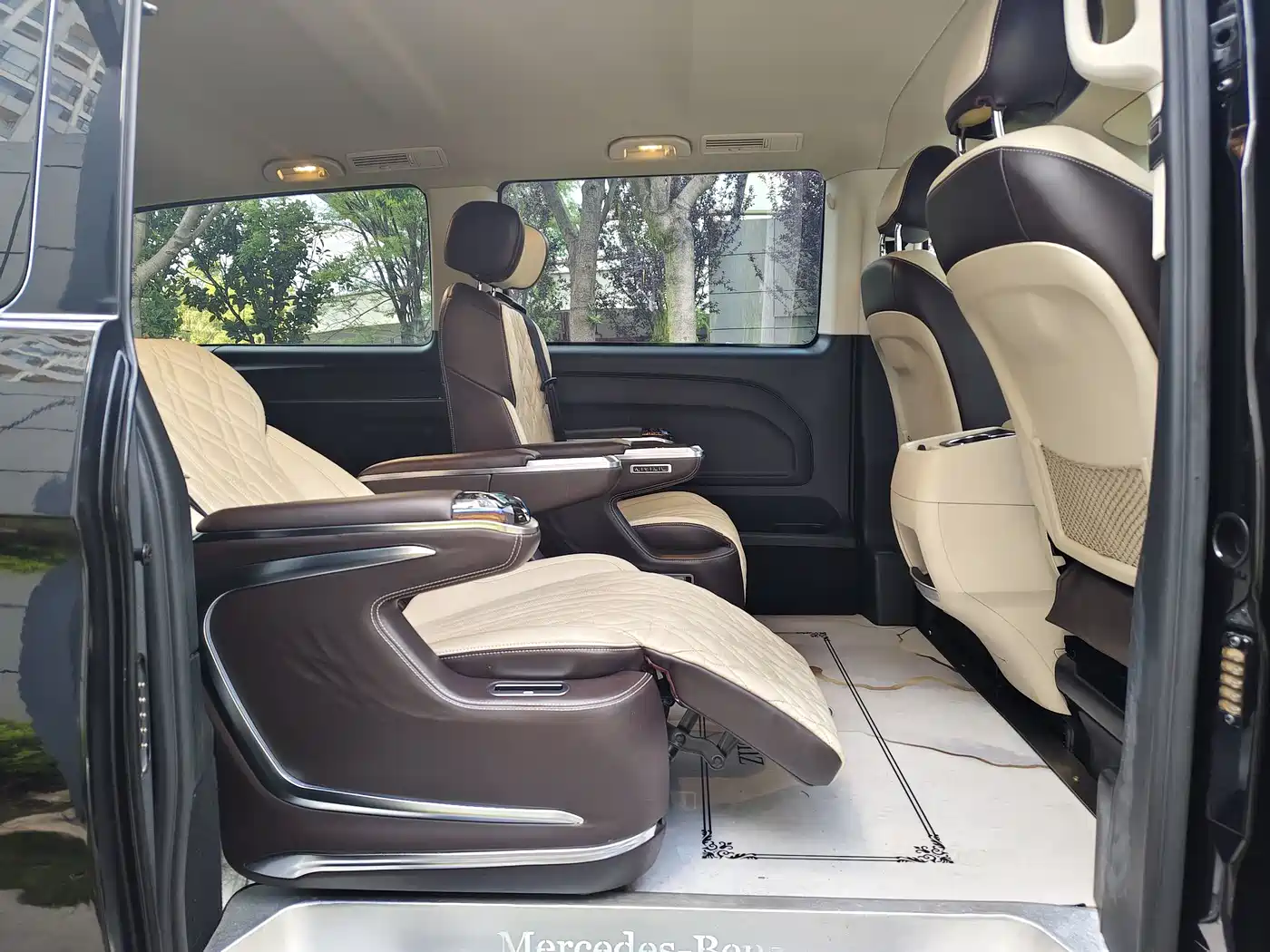 Mercedes-Benz Vito 2021 2.0T Elite 7-Seater фото 6