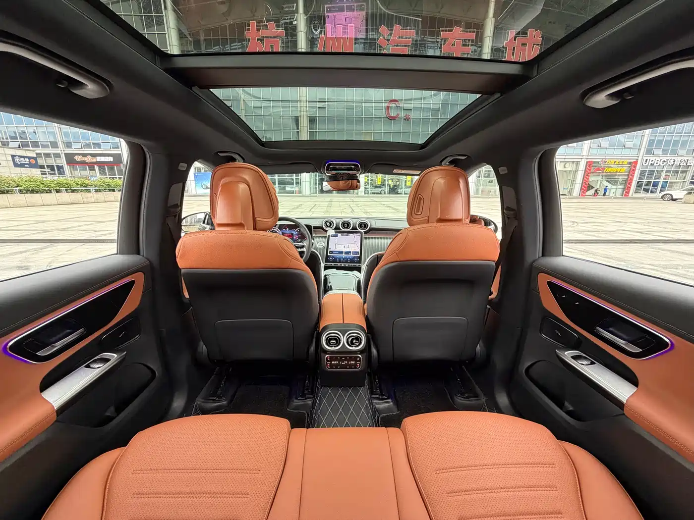 Mercedes-Benz GLC 2024 GLC 260 L 4MATIC Luxury 5-seater фото 15