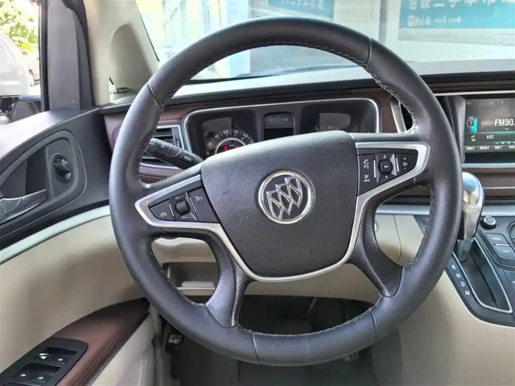 Buick GL8 2017 25S Luxury China V фото 6