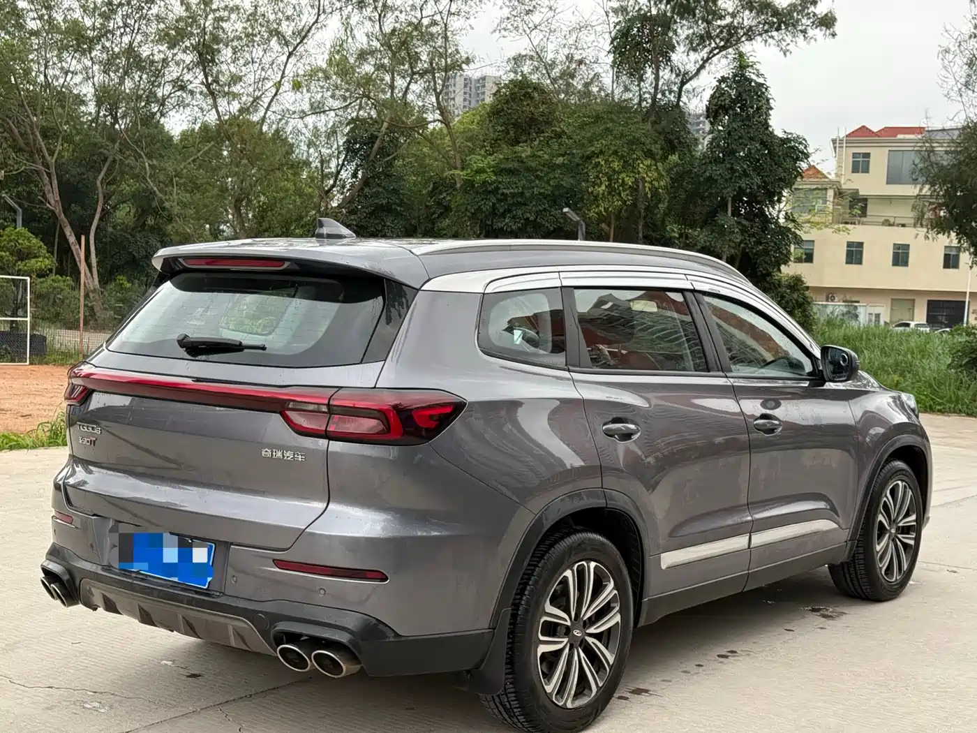 CHERY TIGGO 8