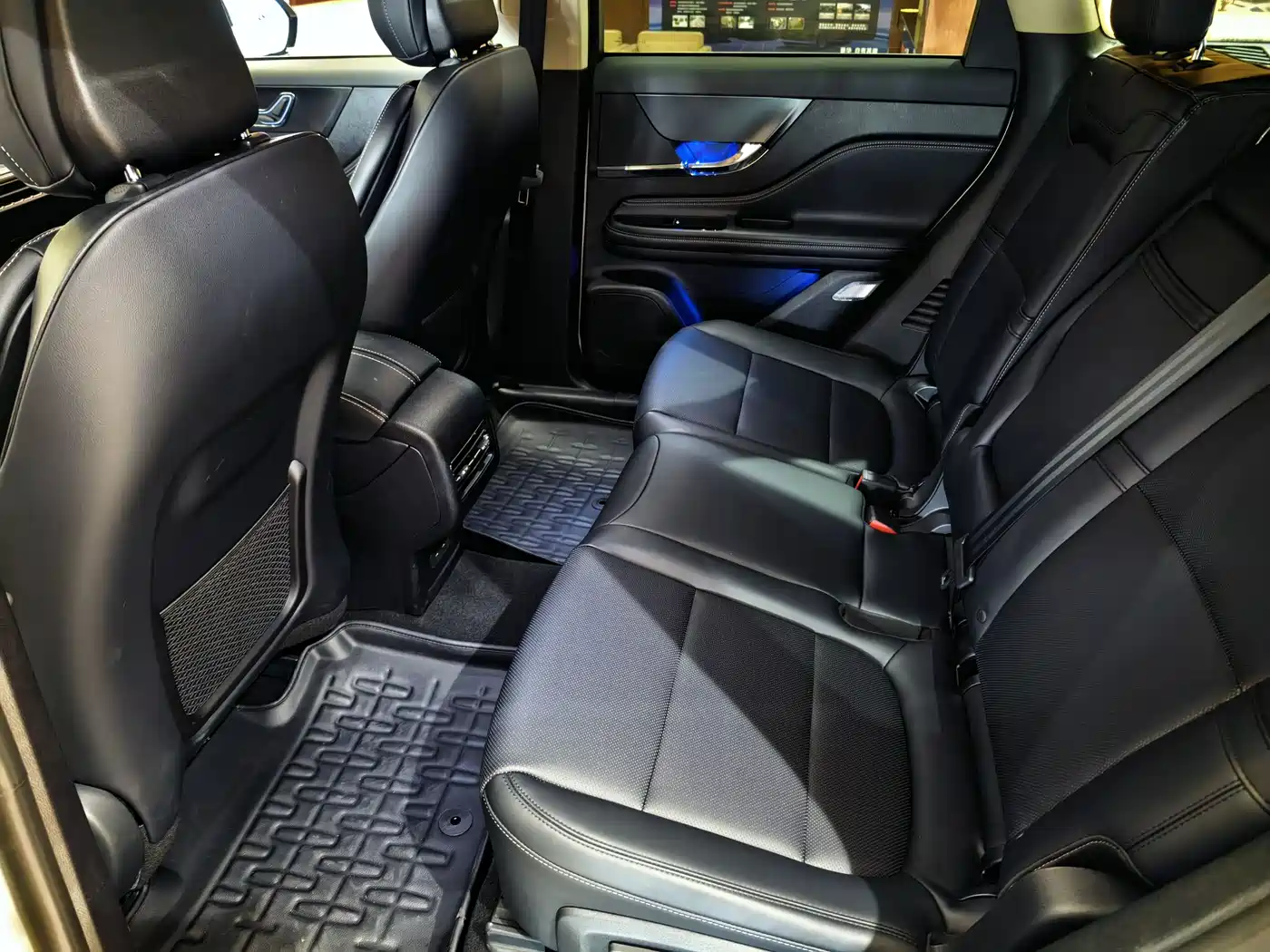 Lincoln Adventurer 2025 2024 1.5T 2WD Premium Hybrid