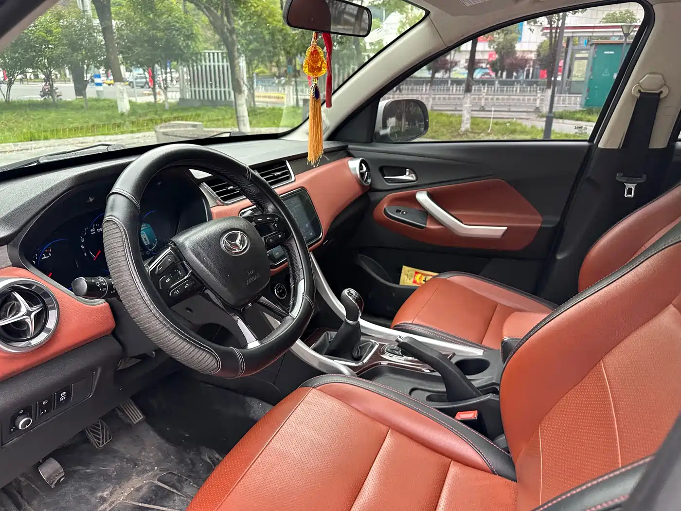BAIC Huansu S3 2016 2016 S3L 1.5L Manual Premium