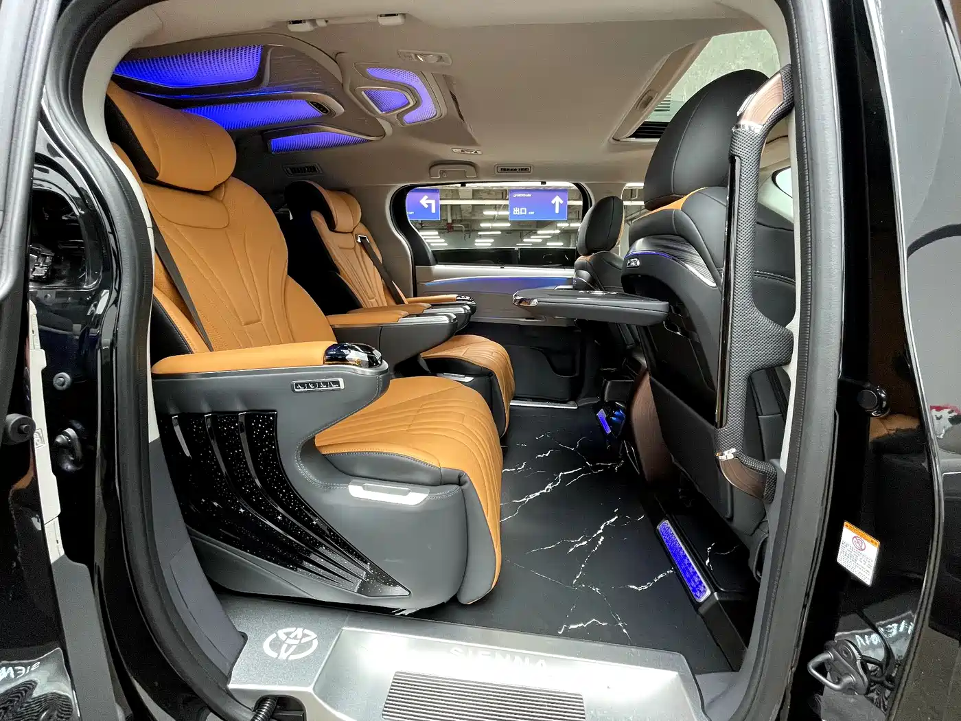 Toyota Sienna 2024 2.5L Hybrid Comfort Edition фото 30