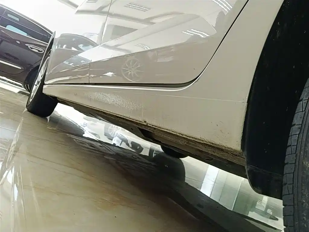 Volkswagen Polo 2019 Plus 1.5L Automatic Panorama Enjoyment Edition фото 22