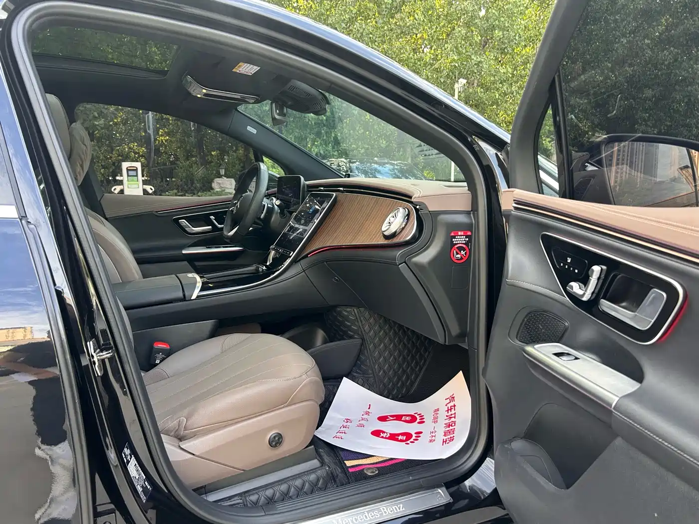 Mercedes-Benz EQE SUV 2024 500 4MATIC Pioneer Edition фото 4