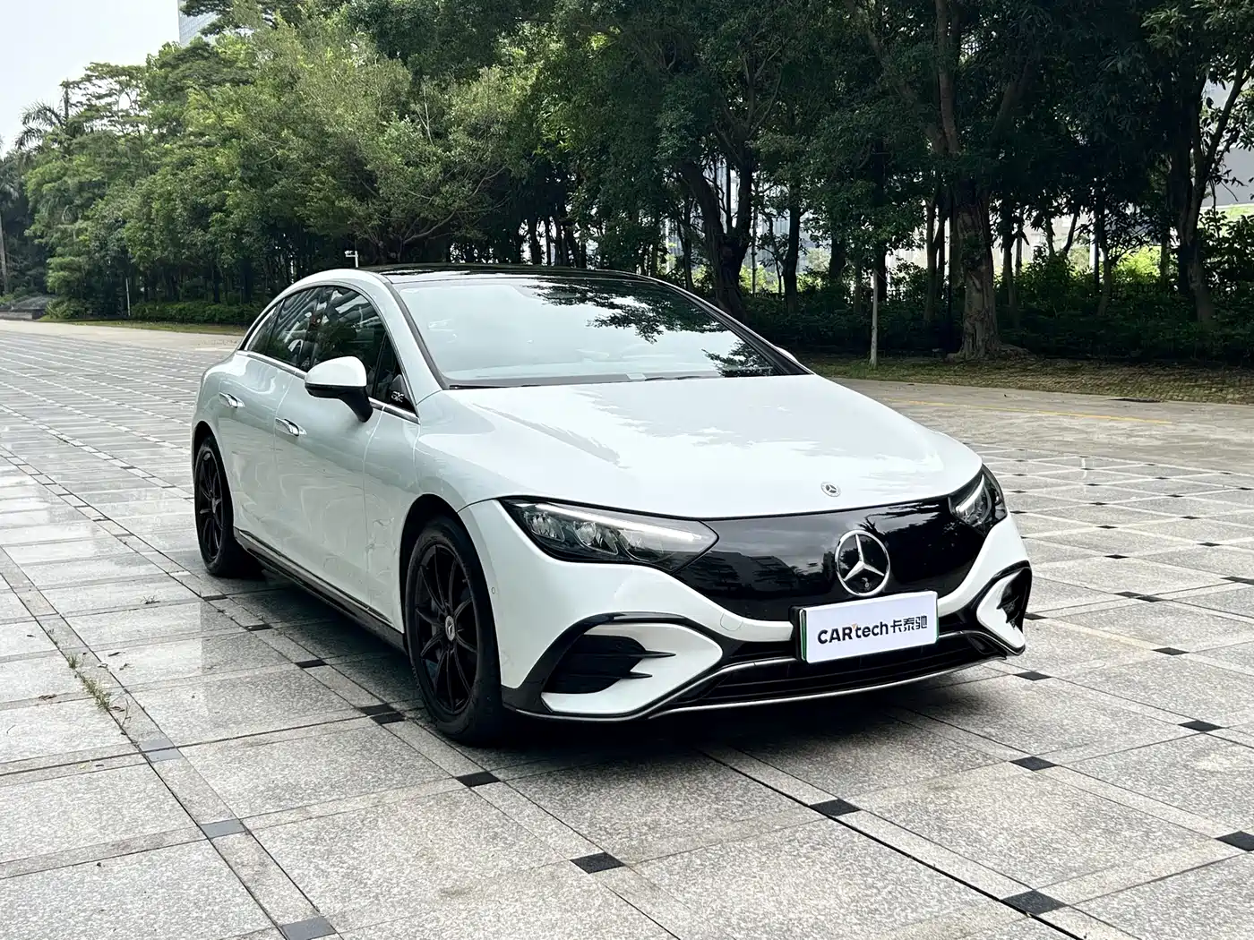 Mercedes-Benz EQE 2022 350 Pioneer Edition фото 4
